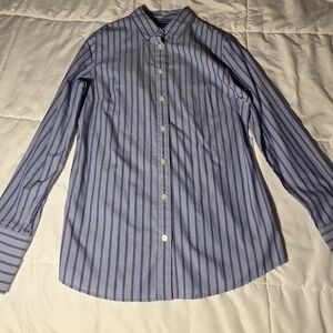 Banana Republic Women's Blue and White Striped Button-Down Shirt